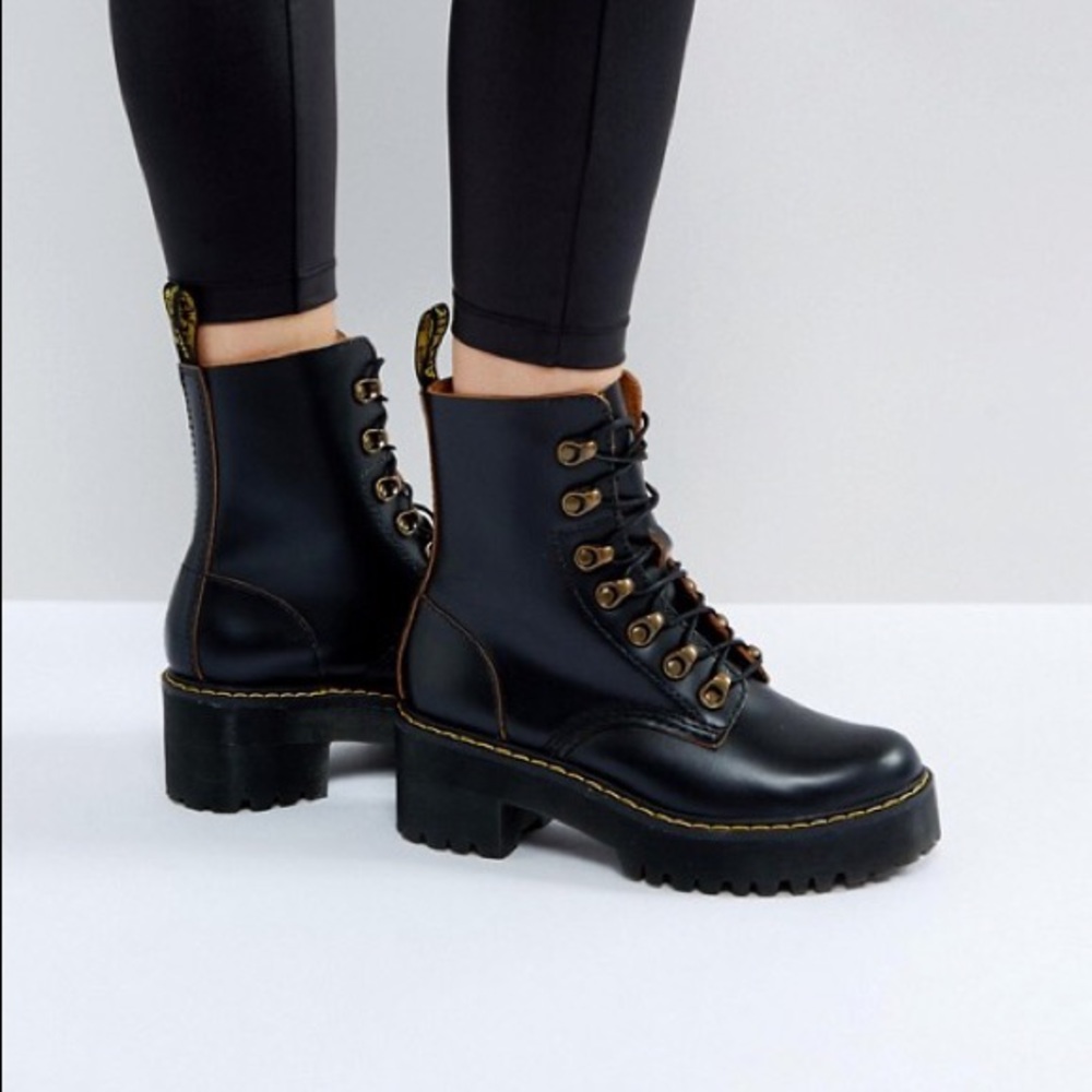 LEONA VINTAGE SMOOTH- DR MARTENS